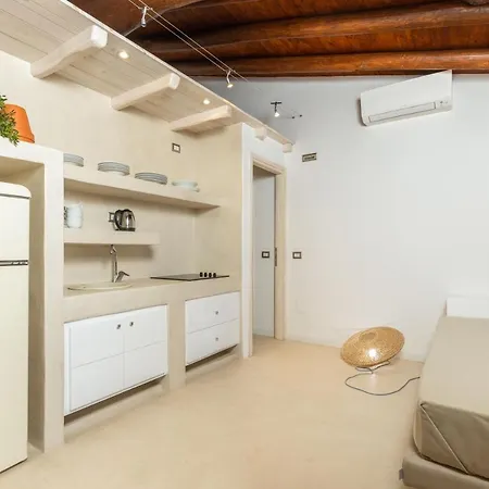 Dimore Santa Justa Apartahotel 4*