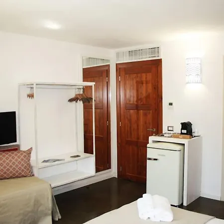 Dimore Santa Justa 4*