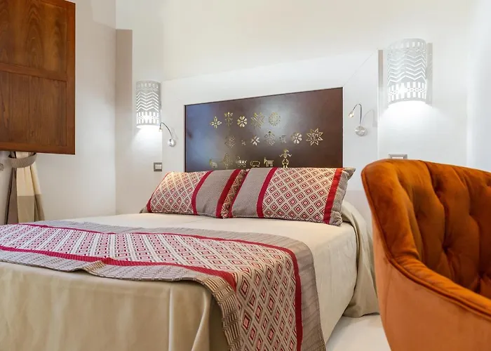Aparthotel Dimore Santa Justa 4*