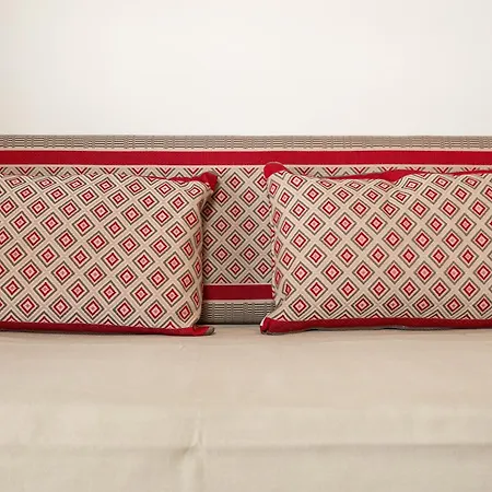 アパートホテル Dimore Santa Justa 4*